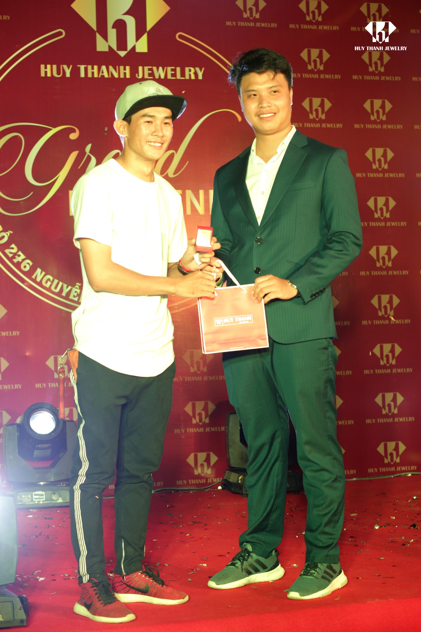 RE-OPENING Huy Thanh Jewelry Đà Nẵng