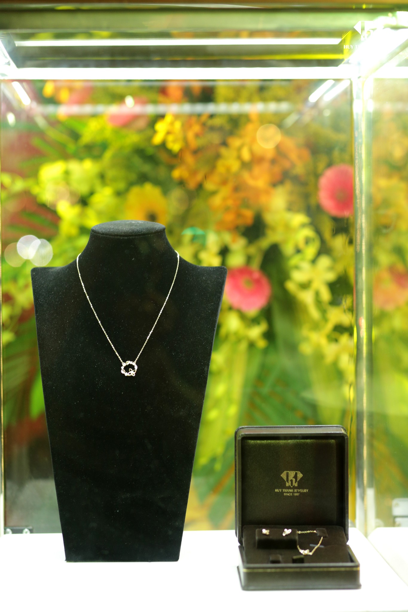 RE-OPENING Huy Thanh Jewelry Đà Nẵng