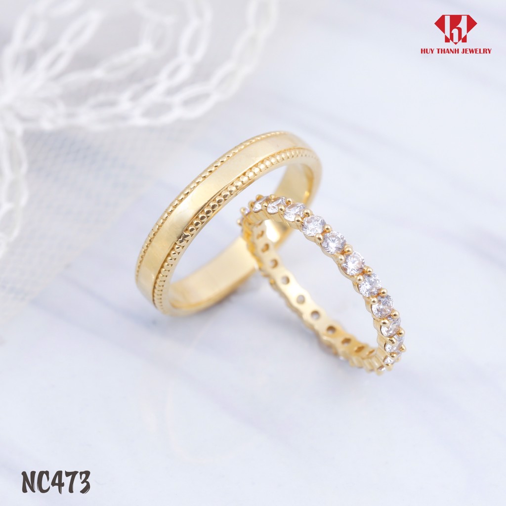 đeo nhẫn cưới ngón giữa được không?